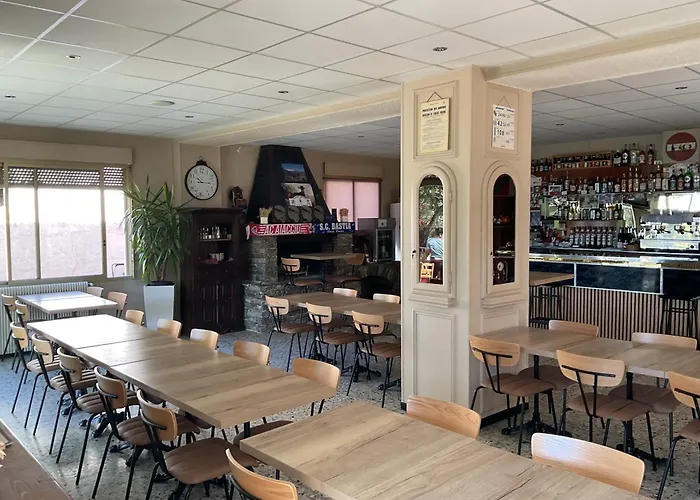 乌里赛杜酒店 *